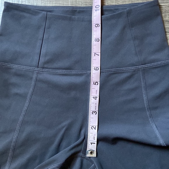 High Rise Bike Shorts - Picture 5 of 8